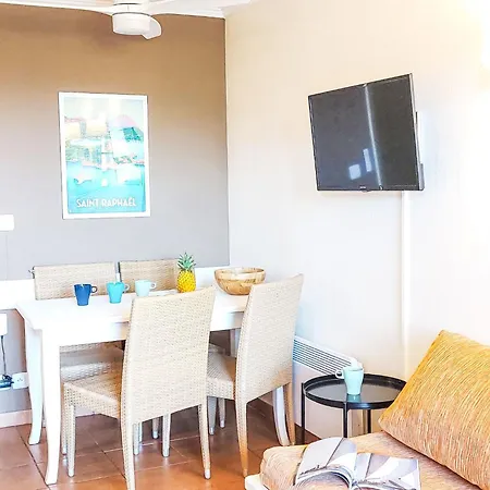 Studio Village Cap Esterel - L'esquinade-83 By Interhome Saint-Raphaël
