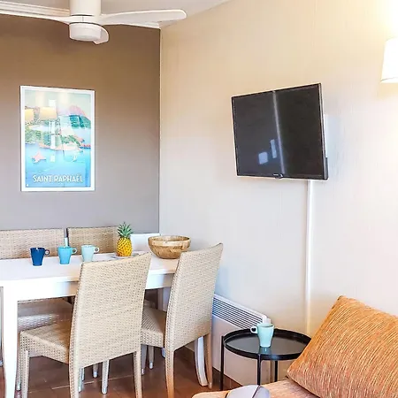 Studio Village Cap Esterel - L'esquinade-83 By Interhome Saint-Raphaël