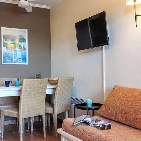 Διαμέρισμα Studio Village Cap Esterel - L'esquinade-83 By Interhome *