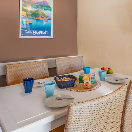 Studio Village Cap Esterel - L'esquinade-83 By Interhome * Saint-Raphaël