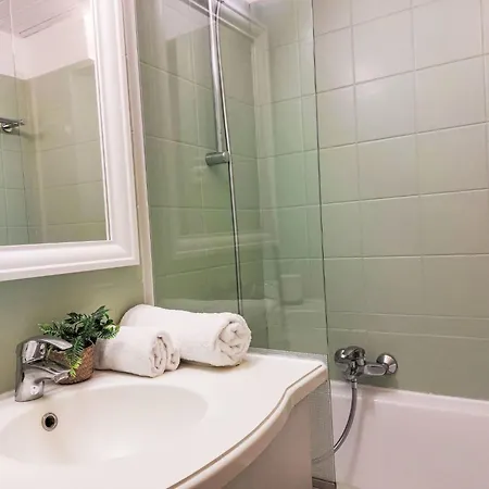 Apartament Studio Village Cap Esterel - L'esquinade-83 By Interhome Saint-Raphaël