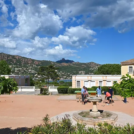 Апартаменты Studio Village Cap Esterel - L'esquinade-83 By Interhome *